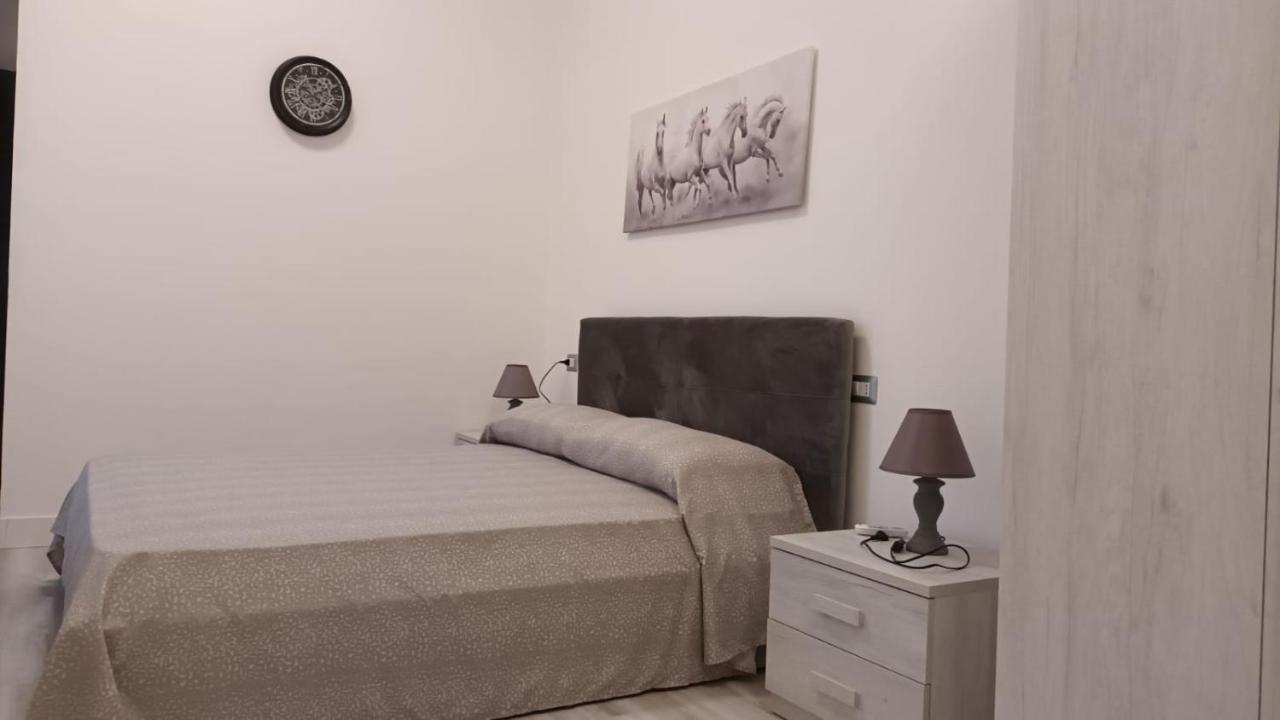 La Laguna Rooms SantʼAntìoco Exteriör bild