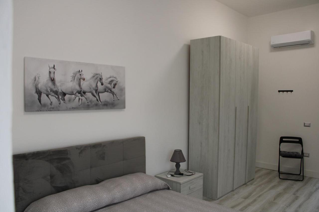La Laguna Rooms SantʼAntìoco Exteriör bild